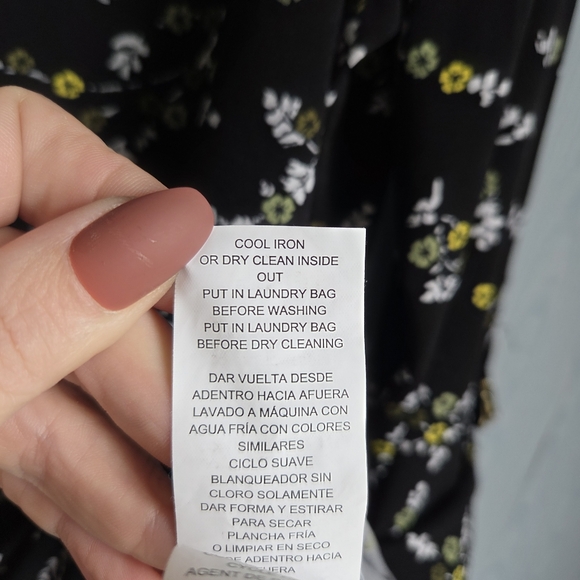 Michael Kors Liquid Knit Floral Roll Tab Sleeve Zipper Detail Floral Top Xl - Picture 9 of 10